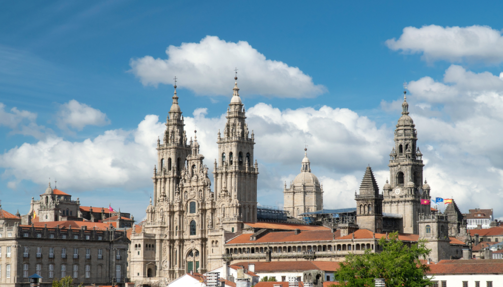 Fotografía de la catedral de Santiago de Compostela, un monumento hecho con granito gallego.