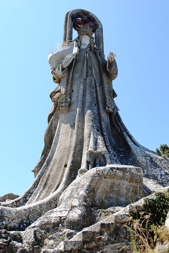 Fotografía de la Virgen de la Roca / Wikimedia Commons.