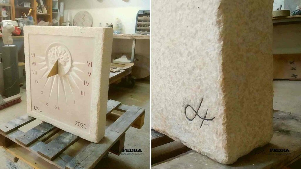 Un reloj de sol de piedra elaborado por Rodrigo G. Xiráldez en su taller PEDRA Stone Design Projects.