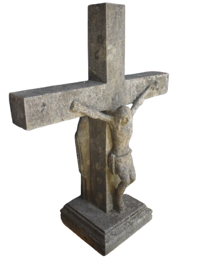 Cruz de piedra envejecida